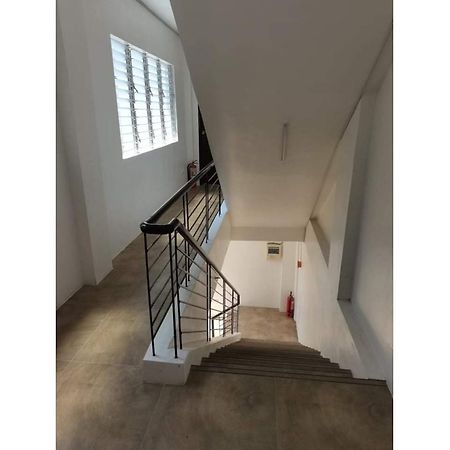 Oyo 799伊洛伊洛ddd栖息旅馆酒店 外观 照片